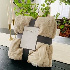 Threshold faux fur throw blanket